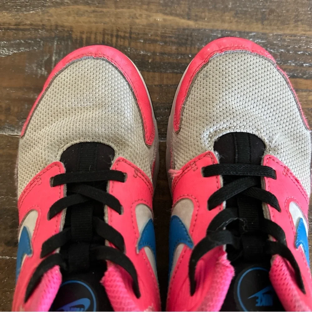 Nike pink running